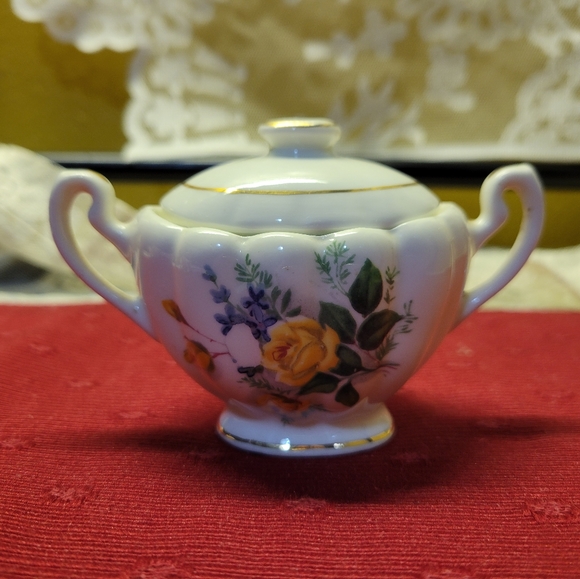 Vtg Royal Dover Yellow Rose Sugar Bowl & Creamer - Picture 13 of 16
